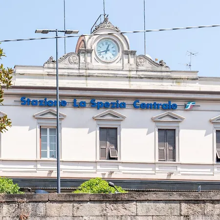 Holidays 197 3* La Spezia